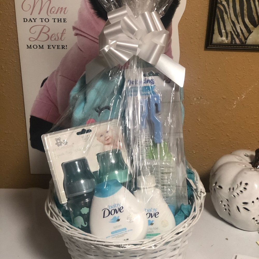 Baby boy basket